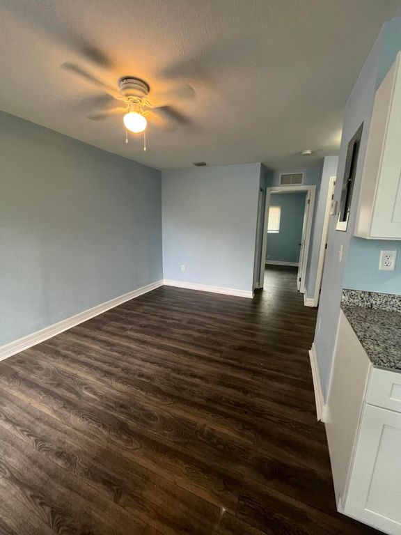 1109 NW 6th Ave #1, photo 2