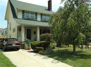 2201 Glenbury Ave, Lakewood, OH