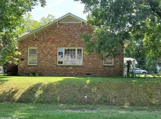 318 E 12th Ave, Pine Bluff, AR 71601