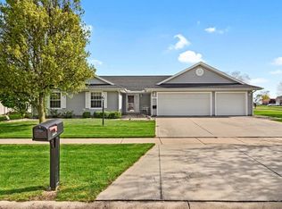 4107 Crail Rd, Champaign, IL 61822