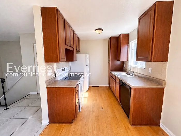 4096 Colony Hills Cir — Photo 3