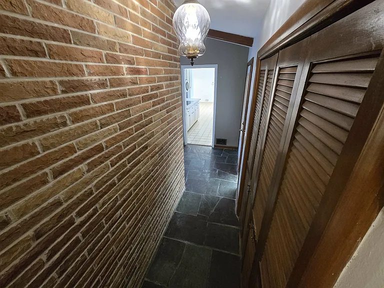 4622 Edgewood Hills Dr #1 — Photo 9
