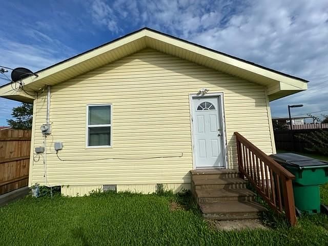 1st image of 1044 1/2 Avenue D #1/2