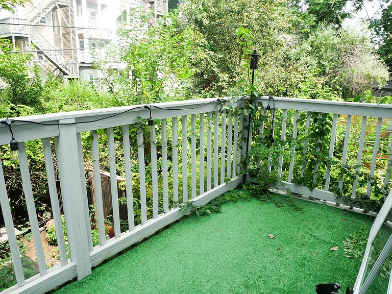 140 Trenton St #2 — Photo 10