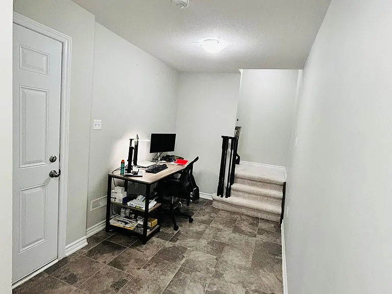 20 Savage Dr — Photo 4