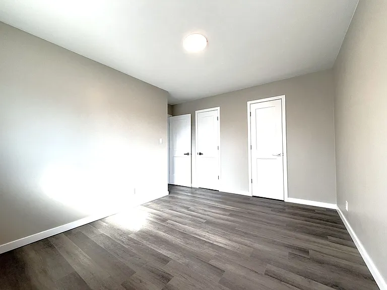 11049 W Hampton Ave — Photo 16