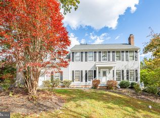 11801 Gardenia Dr, Fredericksburg, VA 22407