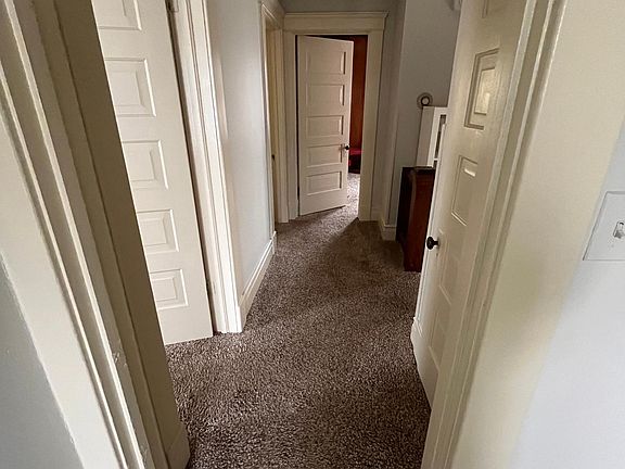 4th image of 830 W Huron St