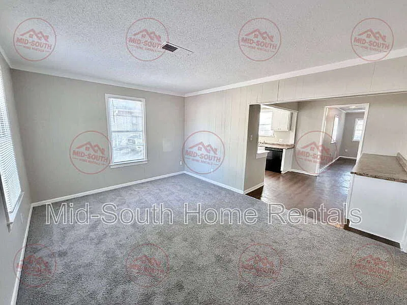 4 bed, 2.0 bath, 1403 sqft, $1,250 — Photo 4