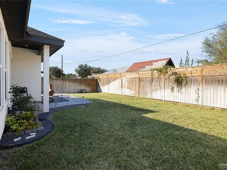 3508 E Diamond Head Ave — Photo 15
