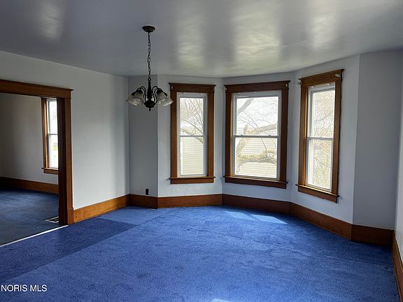 4th image of 203 E Perrin Ave