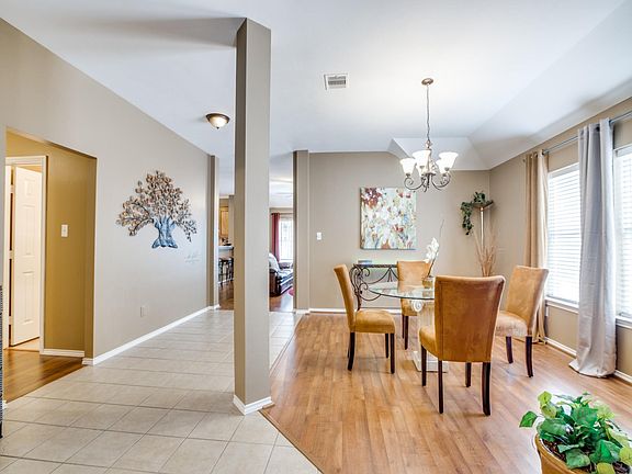 4th image of 3906 Eastland Lake Dr