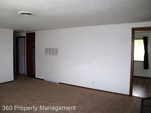 4th image of 1766 SE 6th Ave