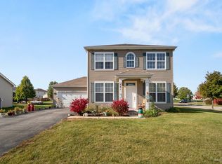 681 Periwinkle Ln, Aurora, IL 60504