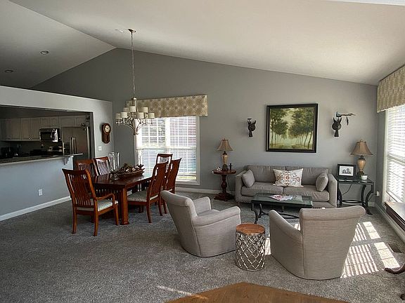 4th image of 6915 Lexington Park Blvd