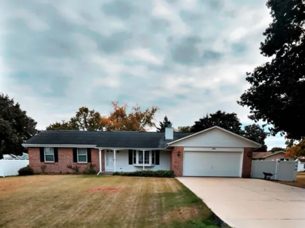 740 E Holly Rd, Beloit, WI 53511
