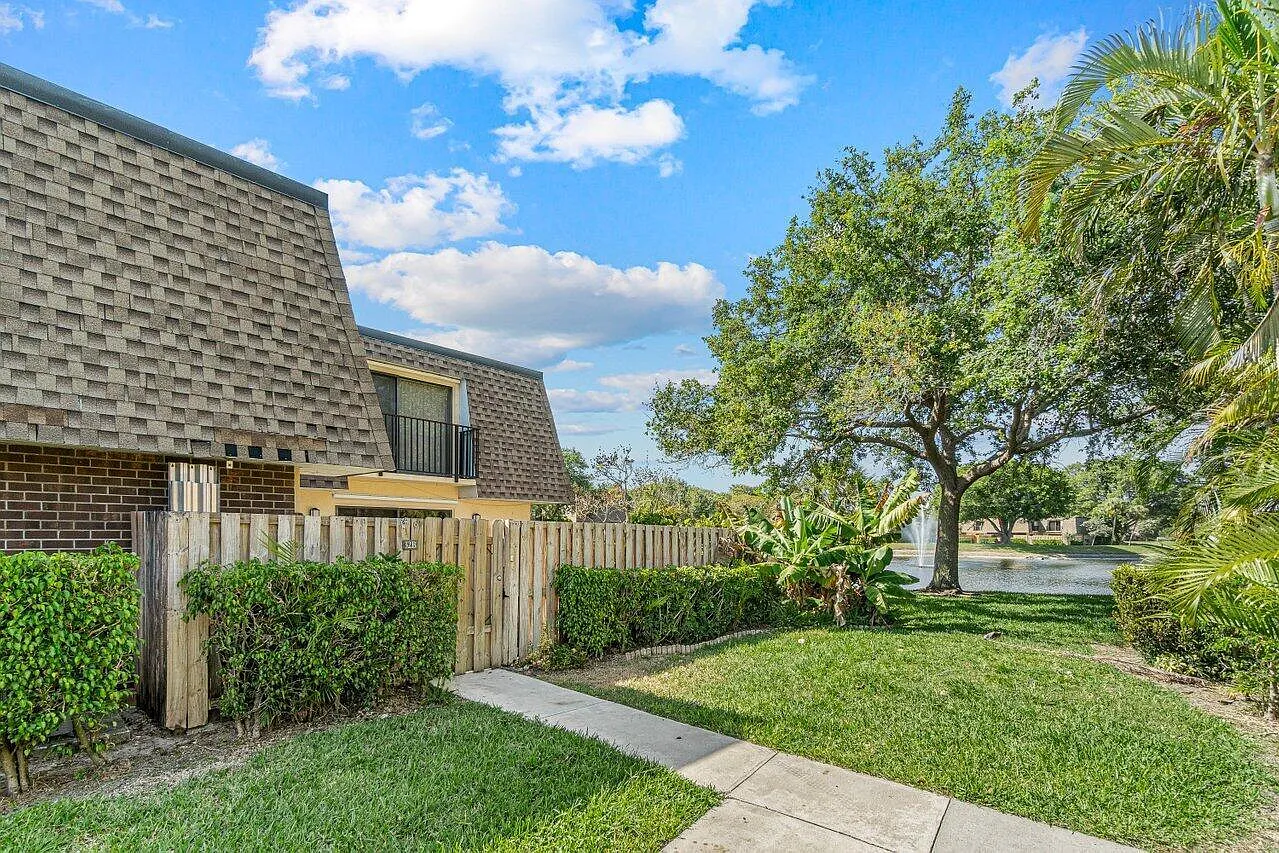 2 bed, 2.5 bath, 1235 sqft, $2,900 — Photo 3