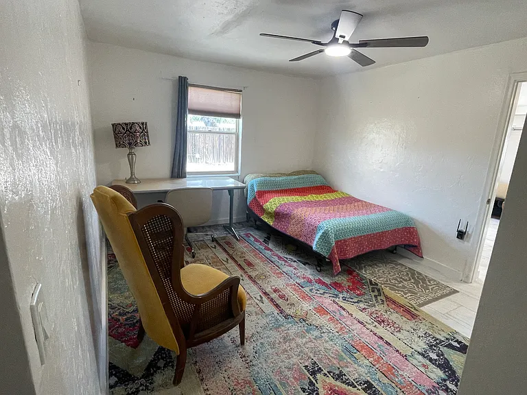 902 E Prince Rd #2 — Photo 16