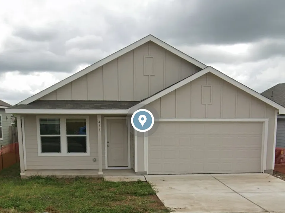 433 Whoopers Loop