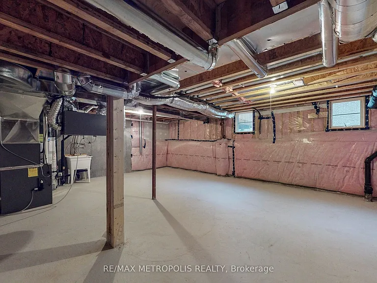 9 Caton Ln — Photo 48