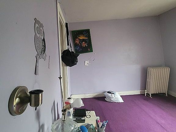 5th image of 321 Hollenbach St