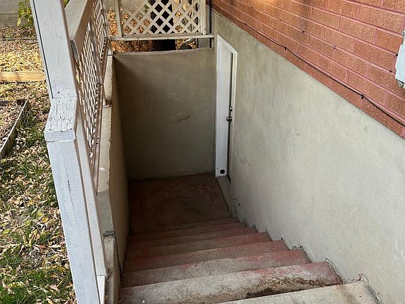 2nd image of 615 N American Beauty Dr