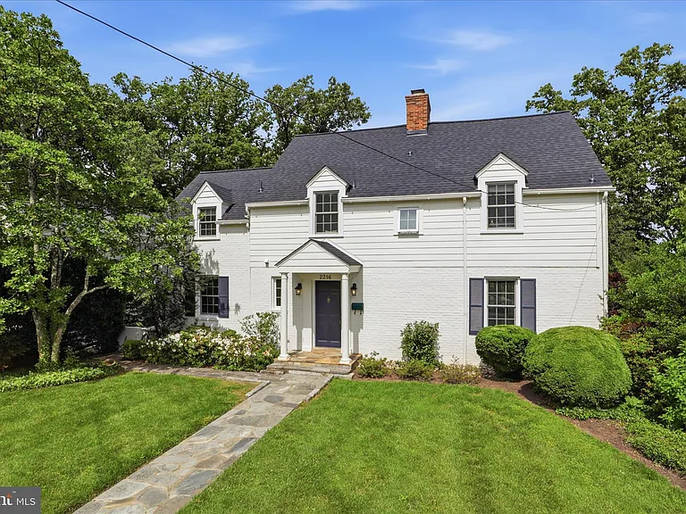 2316 N Stafford St — Photo 4