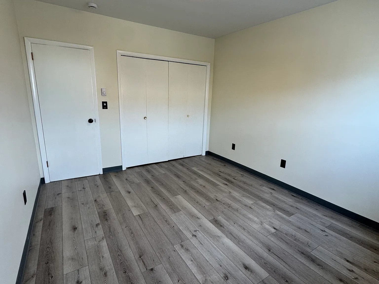 2 bed, 1.0 bath, 800 sqft, $1,300 — Photo 4