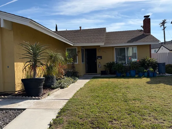 5911 Chateau Dr, San Diego, CA 92117