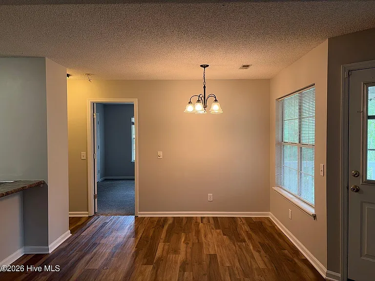 3009 Mulberry Ln #F — Photo 11
