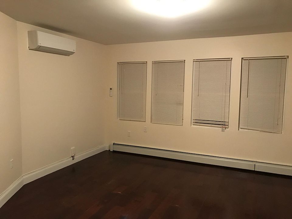 1st image of 3400 Wickham Ave #2