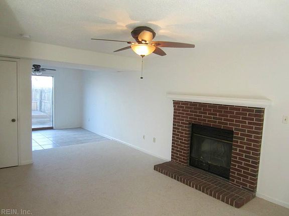 3rd image of 1716 Blue Lagoon Ct