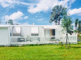 6711 NW 45th Ave, Coconut Creek, FL 33073