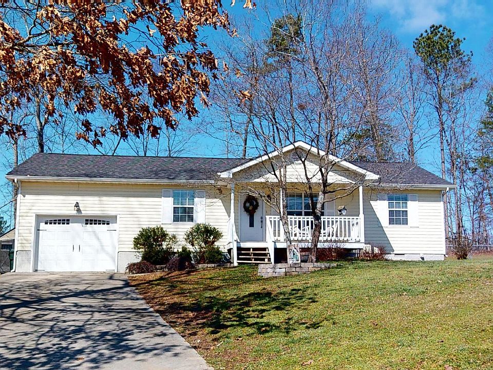 1st image of 252 Crescent Dr SE #19