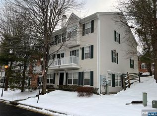 2150 Jordan Ct, Mahwah, NJ 07430