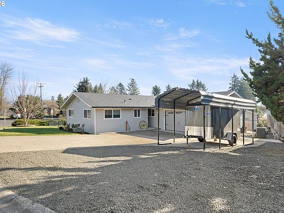 3rd image of 2025 NW Delridge Ave
