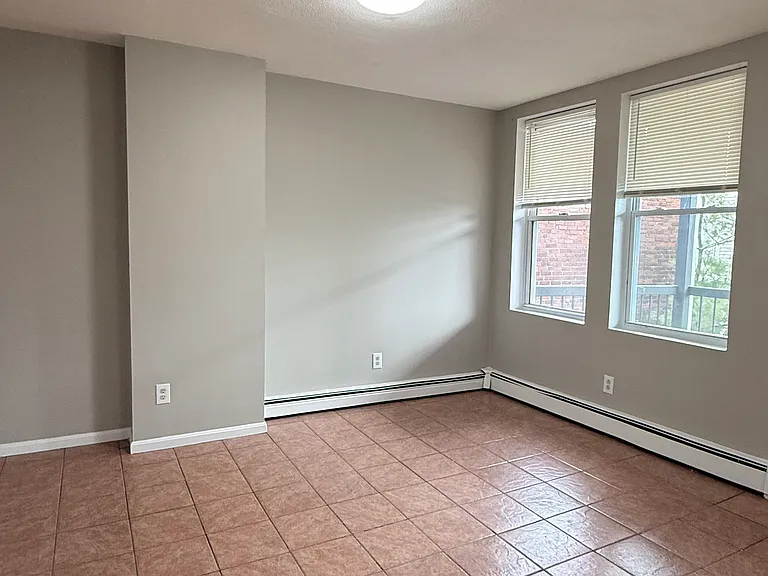 69 Shawmut St #2 — Photo 5