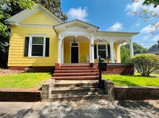 7 Temple Ave, Newnan, GA 30263