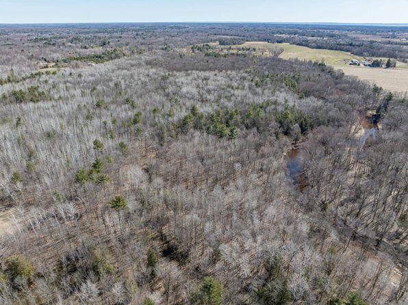 6671 Miller Rd, Abrams, WI 54101