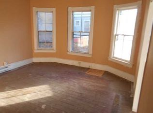 27 Thompson St, Poughkeepsie, NY 12601