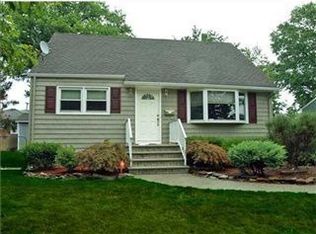 34 Goodwill Pl, Metuchen, NJ 08840