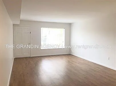1801 Grandin Rd SW — Photo 7