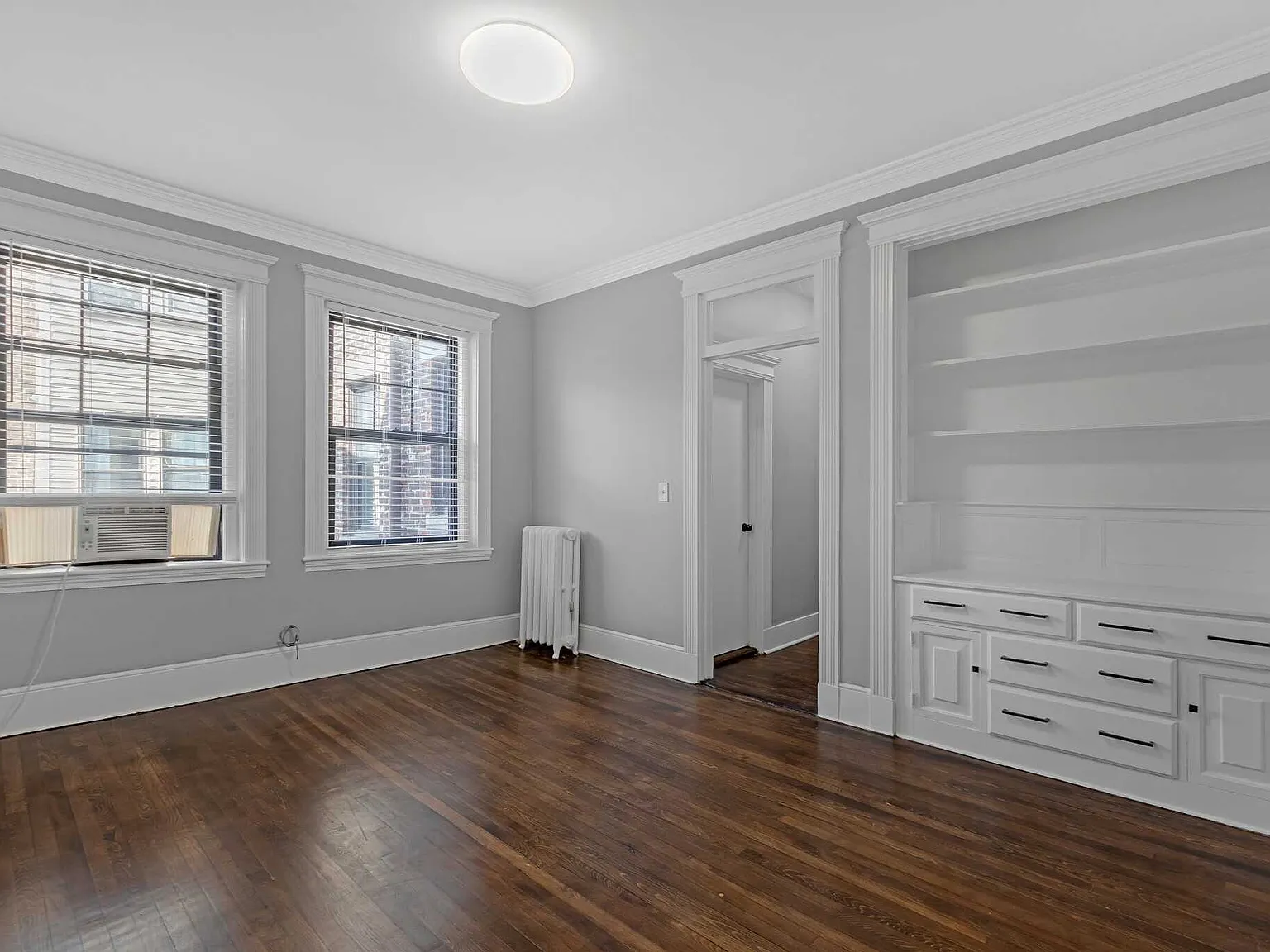 4 bed, $5,600 — Photo 4