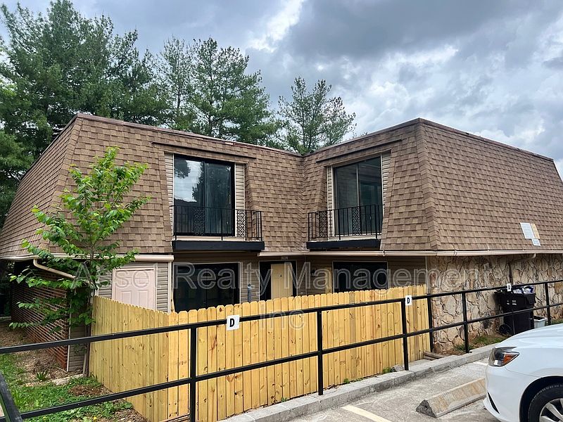 1st image of 9113 Woodpark Ln APT A