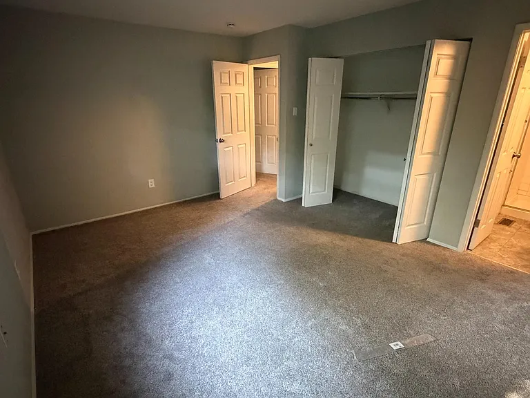 Unit Photo