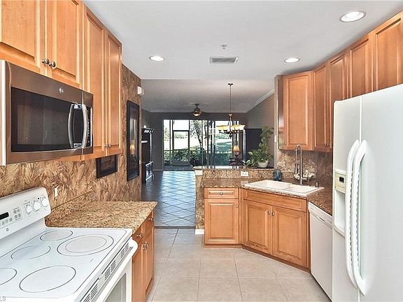 4th image of 11931 Champions Green Way APT 302