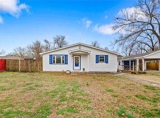 307 Commercial St, Prairie Grove, AR 72753