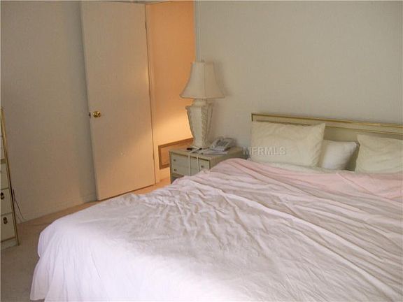 5th image of 1365 Bridlebrook Dr