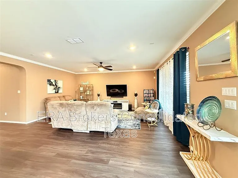 4644 Padula Dr — Photo 7