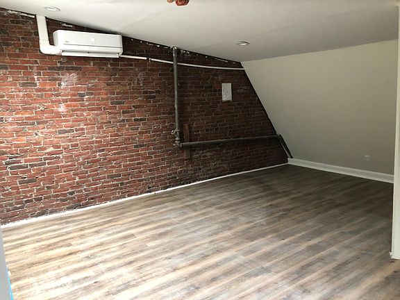 4th image of 1125 S 48th St #3R